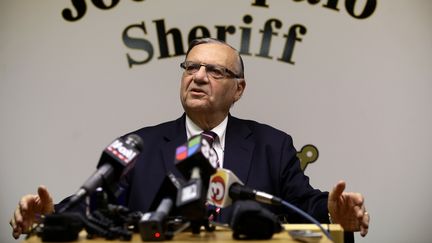 Le shérif Joe Arpaio lors d'une conférence de presse à Pheonix, en Arizona (Etats-Unis), le 31 août 2012.&nbsp; (JOSHUA LOTT / REUTERS)