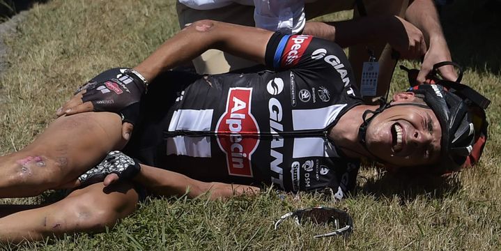 Warren Barguil lors de la chute. 