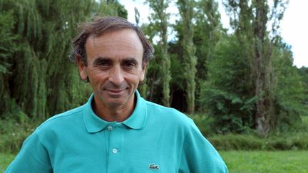 Le journaliste Eric Zemmour &agrave; Chanceaux-pr&egrave;s-Loches (Indre-et-Loire) &agrave; l'occasion du festival "la for&ecirc;t des livres", le 29 ao&ucirc;t 2010. (ALAIN JOCARD / AFP)