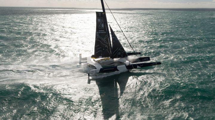 Le bateau Maxi Edmond de Rothschild (Ultim) de Charles Caudrelier et Erwan Israël lors de la Transat Jacques Vabre 2023. (MAXPPP)