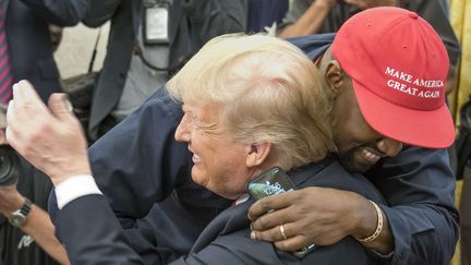 Donald Trump et Kanye West à la Maison Blanche jeudi 11 octobre 2018.
 ( Ron Sachs/NEWSCOM/SIPA)