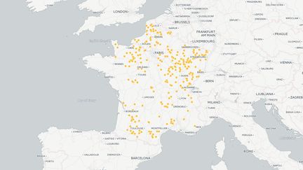 Dans 311 communes, Emmanuel Macron et Marine Le Pen ont obtenu exactement le même nombre de voix au second tour de l'élection présidentielle, le 7 mai 2017. (CARTO / FRANCEINFO)