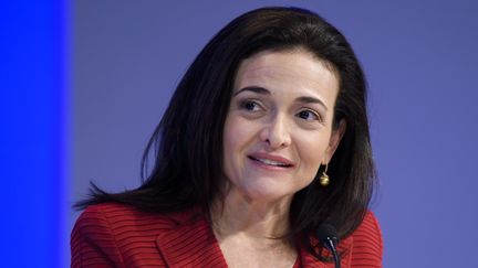 Sheryl Sandberg, directrice générale de Facebook, au Forum économique mondial de Davos, le 18 janvier 2017. (FABRICE COFFRINI / AFP)