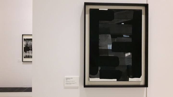 Gouache de 1973, Pierre Soulages. (ANNE CHÉPEAU / FRANCEINFO)