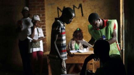 &nbsp; (Un bureau de vote à Bangui, Centrafrique © AP/SIPA/Jerome Delay)