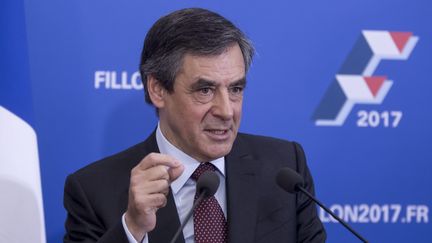 Fran&ccedil;ois Fillon pr&eacute;sente ses voeux &agrave; la presse &agrave; Paris, le 12 janvier 2016. (MAXPPP)