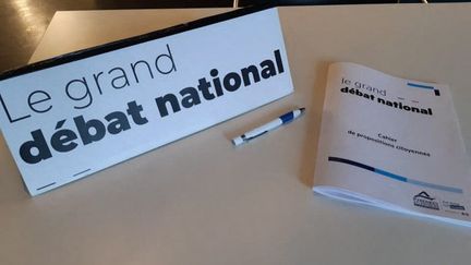 Un cahier de doléances du grand débat national à Bayonne, en janvier 2019. (VALÉRIE MENUT / RADIo FRANCE)