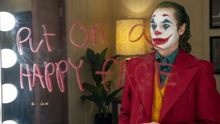 Cinéma : "Joker", "Hors normes" et "Au nom de la terre", trois succès pour des antihéros