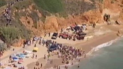 La plage d'Algarve, sur laquelle s'est effondrée une falaise au Portugal (© France 2)