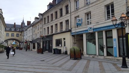 Le centre-ville de Compiègne (Oise), en novembre 2021. (RAPHAEL EBENSTEIN / RADIO FRANCE)