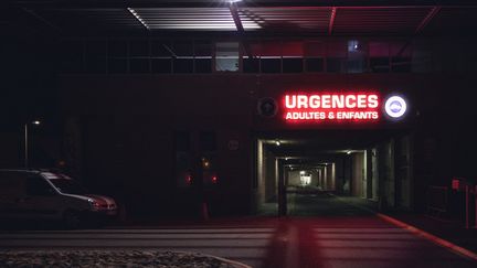 L'entrée des urgences de Perpignan (Pyrénées-Orientales), le 4 juillet 2022. (ARNAUD LE VU / HANS LUCAS / AFP)