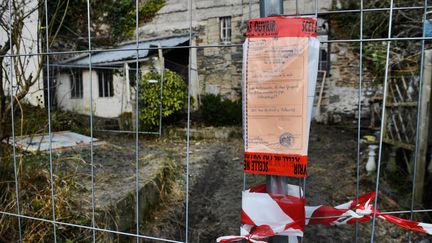 Photo de la maison&nbsp;de la famille Seznec à Morlaix (Finistère), le 26 février 2018. (FRED TANNEAU / AFP)