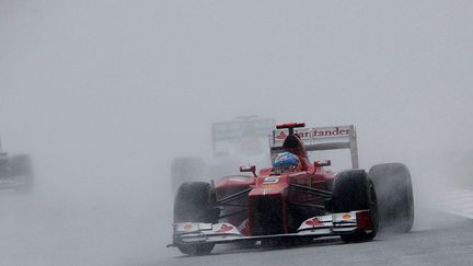 Fernando Alonso sur le circuit de Sepang en Malaisie le 25 mars 2012. (ROSLAN RAHMAN / AFP)