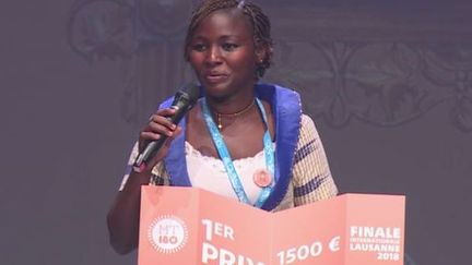 La burkinabé Genevière Zabré primée au concours «Ma thèse en 180 secondes». (Capture d&#039;écran)