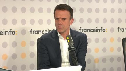 Dr  Alexis Burnod, chef de service de soins palliatifs à l’Institut Curie à Paris, le 10 avril 2024 sur franceinfo.. (FRANCEINFO / RADIO FRANCE)