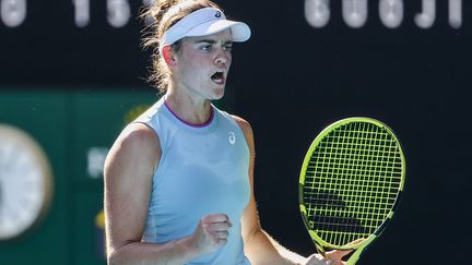 L'Américaine Jennifer Brady lors de la demi-finale de l'Open d'Australie contre Karolina Muchova, le 18 février 2021 à Melbourne (DAVID GRAY / AFP)