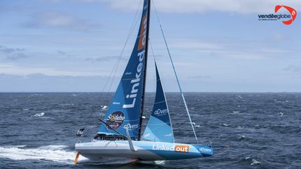 Linkedout&nbsp;poursuit sa course du Vendée Globe. (PIERRE BOURAS / TR RACING)