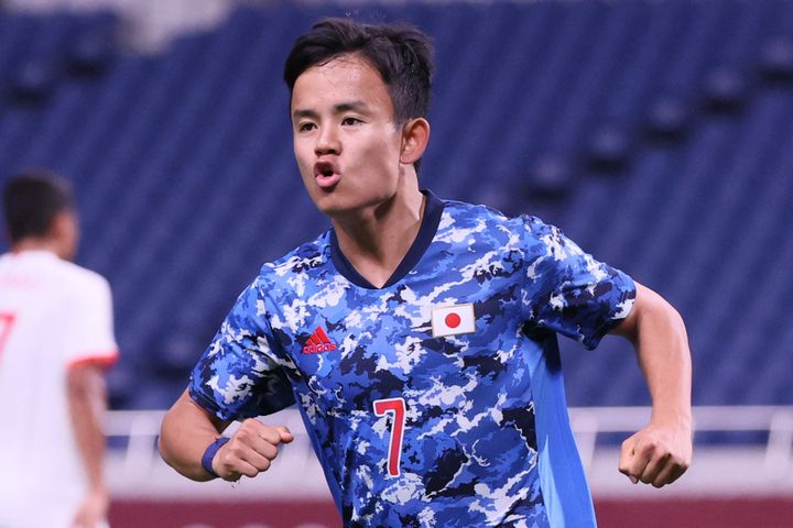 Takefusa Kubo célèbre son but face au Mexique, le 25 juillet, à Saitama.&nbsp; (AYAKA NAITO / AFP)