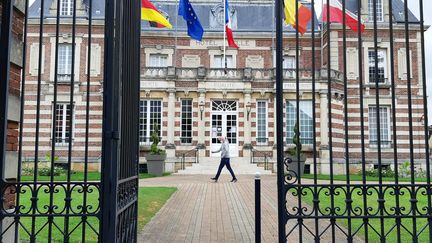 Hôtel de ville de Crépy-en-Valois, le 10 juin 2020. (BENJAMIN  ILLY / FRANCE-INFO)