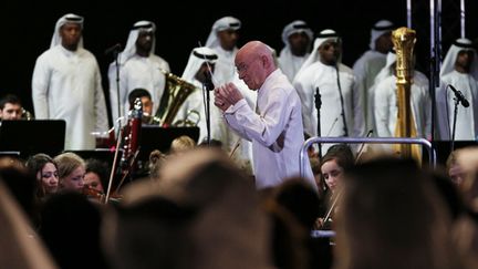 Au Louvre Abou Dhabi l'allemand Christoph Eschenbach dirige un concert
 (Karim Sahib)