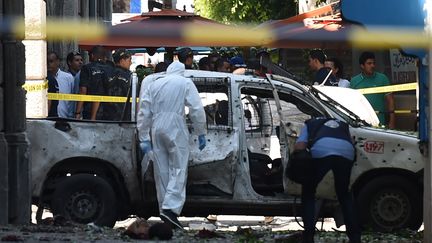 Deux kamikazes se sont fait exploser à Tunis, le 27 juin 2019. (FETHI BELAID / AFP)