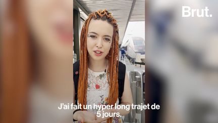 Anna Mudra a 24 ans et est Ukrainienne. Deux semaines après le début de la guerre dans son pays, la jeune femme a rejoint la France afin de se mettre à l’abris. Pour Brut, elle raconte ses premiers jours.