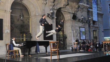 "Nuage" une création de Mathurin Bolze au festival utoPistes
 (Christian Ganet)