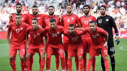 1er juin, match de préparation contre la Turquie. Joueurs tunisiens: 
(debout) : Yassine Meriah, Syam Ben Youssef, Dylan Bronn, Fakhreddine Ben Youssef, Ferjani Sassi,  Mouez Hassen.
(devant) : Ellyes Skhiri, Saif-Eddine Khaoui, Anice Badri, Naim Sliti Ali Maaloul. (Fabrice COFFRINI / AFP)