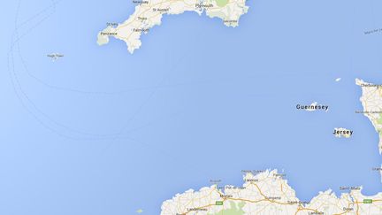 Un sous-marin portugais s'est pris dans le filet d'un chalutier français au large des côtes britanniques, mardi 12 juillet 2016, à environ 55 km au sud, sud-est du cap Lizard (Royaume-Uni). L'incident n'a pas fait de victime.  (GOOGLE MAPS)