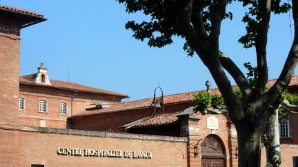 L'hôpital de Lavaur (Tarn), le 7 mai 2011. (REMY GABALDA / AFP)