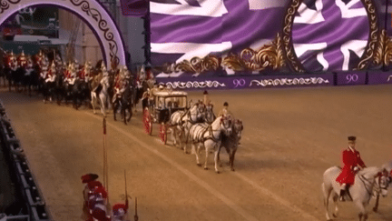 Royaume-Uni : un splendide spectacle équestre pour les 90 ans de la reine