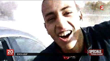 Capture d'&eacute;cran d'une vid&eacute;o non dat&eacute;e de Mohamed Merah que France 2 s'est procur&eacute;e. (FRANCE 2 / AFP)