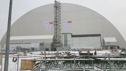 30 pays ont participé à la construction et à l'équipement du nouveau dôme de Tchernobyl (RADIO FRANCE / SÉBASTIEN BAER)