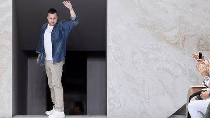 Kim Jones, directeur artistique des collections homme Louis Vuitton en juin 2014
 (PATRICK KOVARIK / AFP)