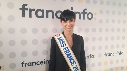 Ève Gilles, Miss France 2024. (Sandrine ETOA-ANDEGUE / RADIOFRANCE)