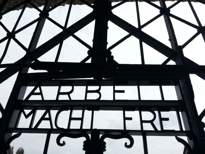 &nbsp; (L'entrée du camp de concentration de Dachau, en Bavière  © RF/SB)