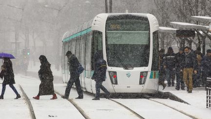 Paris sous la neige, le 12 mars 2013. (GELEBART / 20 MINUTES / SIPA)