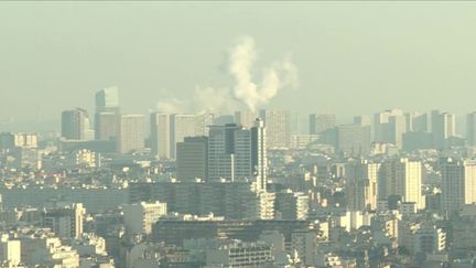 Pollution atmosphérique : deux innovations pour dépolluer l'air (France 3)