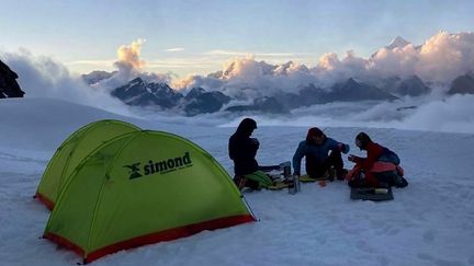 Alpinistes disparus au Népal : des gendarmes français envoyés près de l'Himalaya