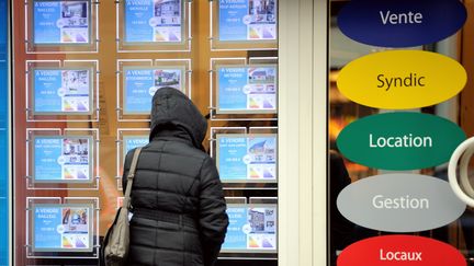 C'est le moment d'acheter un bien immobilier. Les taux des crédits immobiliers sont très intéressants. (PHILIPPE HUGUEN / AFP)