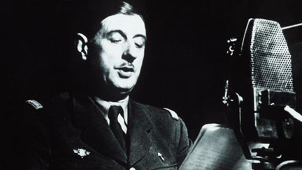  (Comme en juin 40, de Gaulle s'est exprimé à la radio le 6 juin 1944 © SIPA)