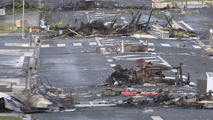 Émeutes en Nouvelle-Calédonie : les affrontements se poursuivent autour des barrages (France 2)