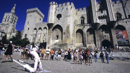 Scène de rue au Festival d'Avignon, juillet 2015 (JOSE NICOLAS/SIPA)