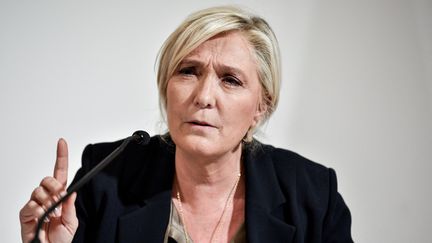 Marine Le Pen, candidate du Rassemblement national pour l'élection présidentielle de 2022, lors d'une conférence de presse à Paris (France) le 28 septembre 2021 (ALAIN JOCARD / AFP)