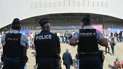 Des policiers à Marseille, le 15 octobre 2023. (SYLVAIN THOMAS / AFP)