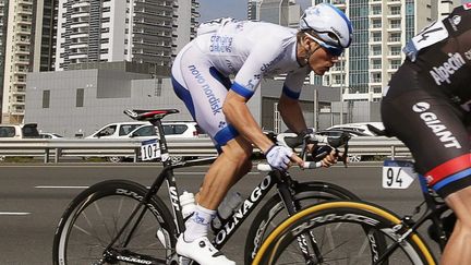 Le Français Charles Planet (gauche),&nbsp;de la formation danoise Novo Nordisk,&nbsp;lors de la première étape du Tour de Dubaï en février 2016. (ALI HAIDER / EPA)