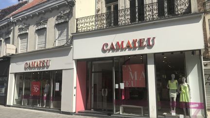 L'avenir des&nbsp;634 magasins&nbsp;de l'enseigne de prêt-à-porter sera tranché par le tribunal de commerce de Lille. (MARIE MAHEUX / RADIOFRANCE)