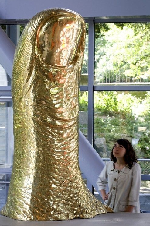 Pouce de César à la Fondation Cartier de Paris
 (MAISANT LUDOVIC / AFP)