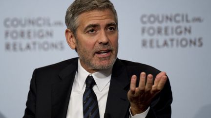 George Clooney&nbsp;devant le Council on Foreign Relations, un groupe de r&eacute;flexion sur la politique &eacute;trang&egrave;re, &agrave; New York (Etats-Unis), le 13 mars 2012. (DON EMMERT / AFP)