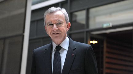 Bernard Arnault, patron du groupe de luxe LVMH, &agrave; Paris, le 4 f&eacute;vrier 2012. (ERIC PIERMONT / AFP)